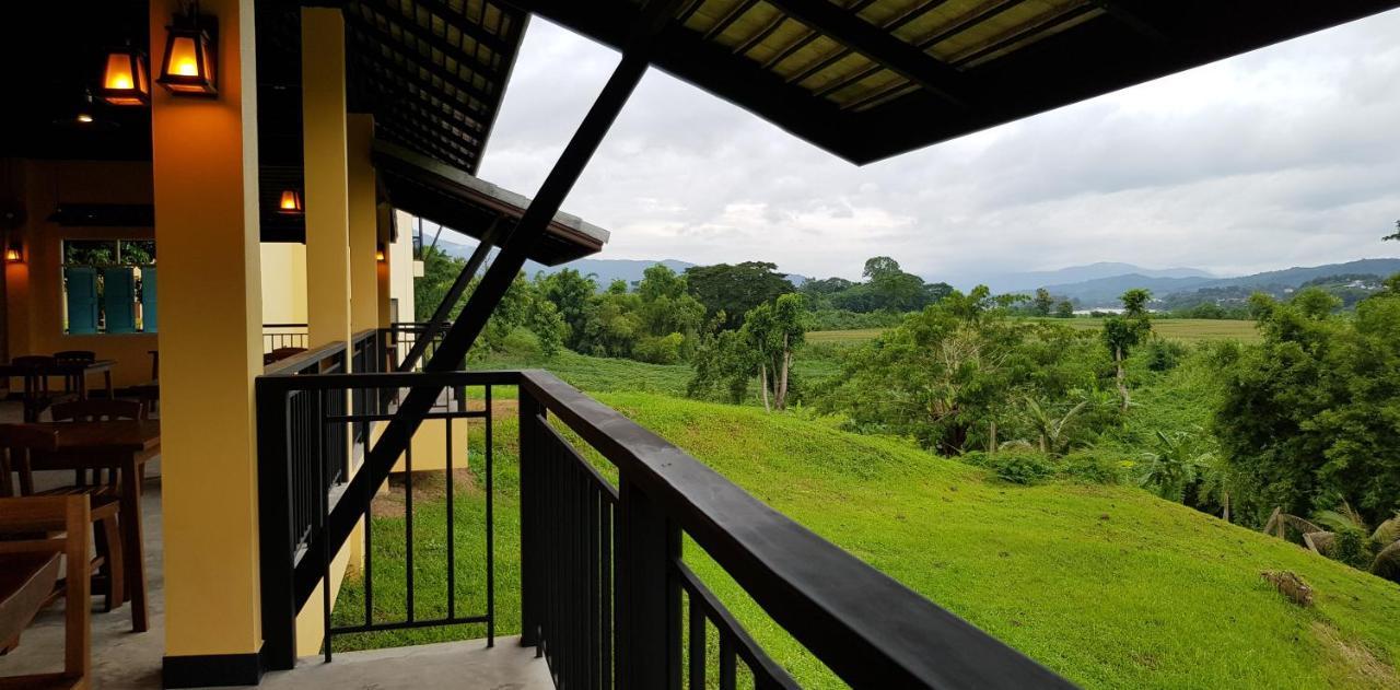 Baan Sakuna Hotel Chiang Khong Exterior foto