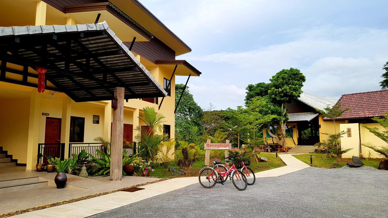 Baan Sakuna Hotel Chiang Khong Exterior foto